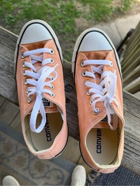 Converse Peach Canvas Low-Top Sneakers with White Toe
